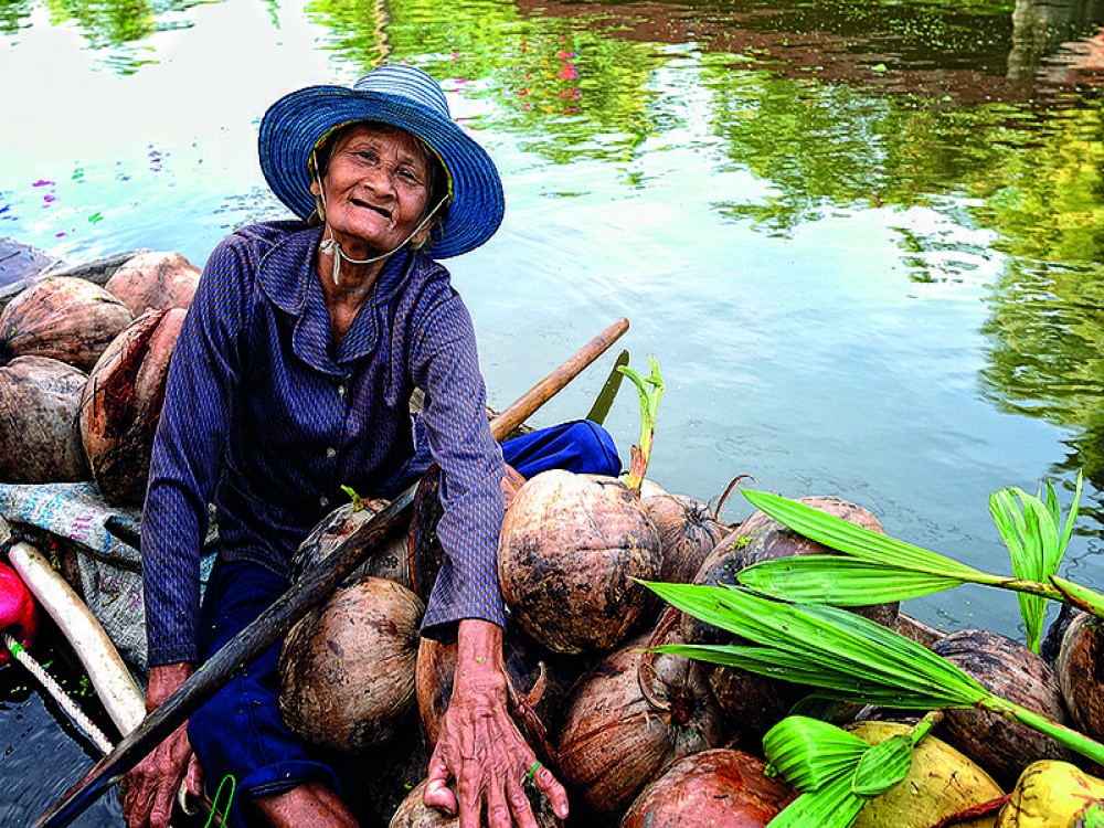 Tha Kha Floating Market