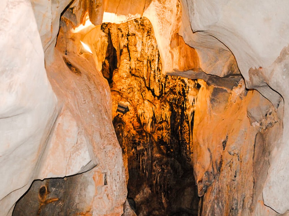 Dwarf Cave