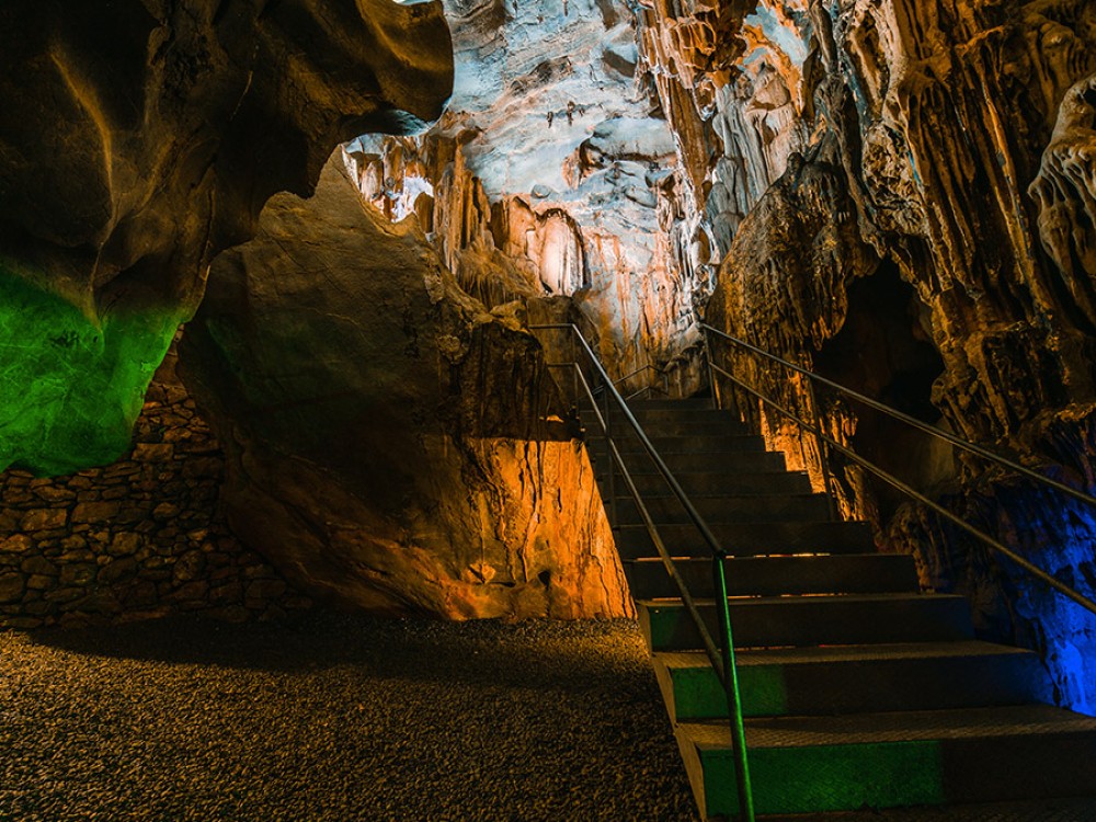 Dwarf Cave