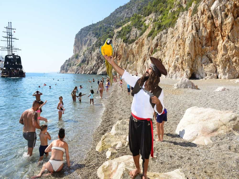 Antalya: Lara Pirate Boat Trip w/Unlimited Soft Drinks, Lunch & Hotel Transfer | ®ExcursionMania