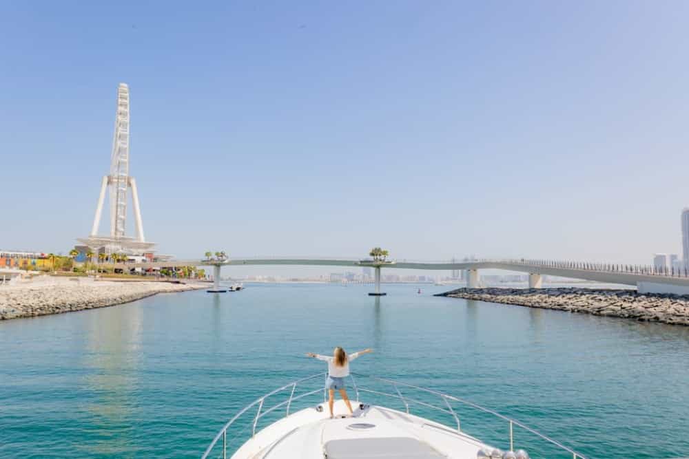 Dubai: Luxury Yacht Tour with Options to Add a BBQ Lunch | ®ExcursionMania