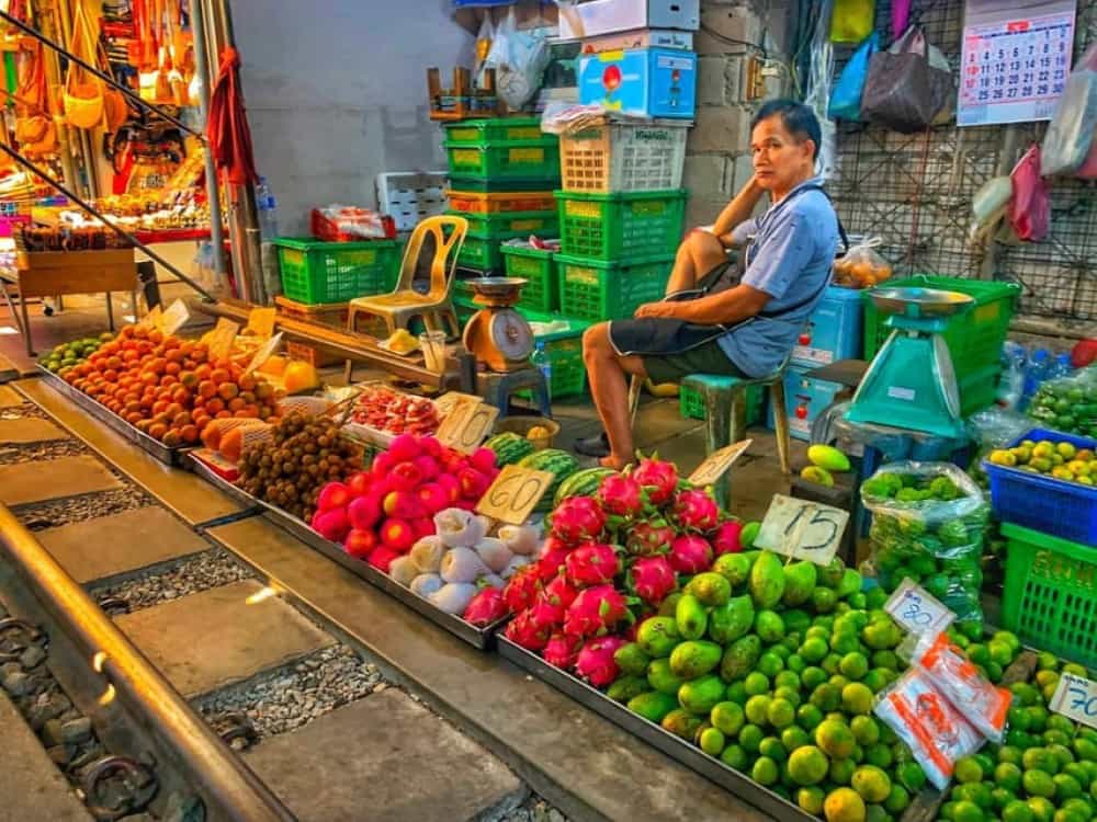 Bangkok: Damnoen Saduak and Mae Klong Train Markets | ®ExcursionMania