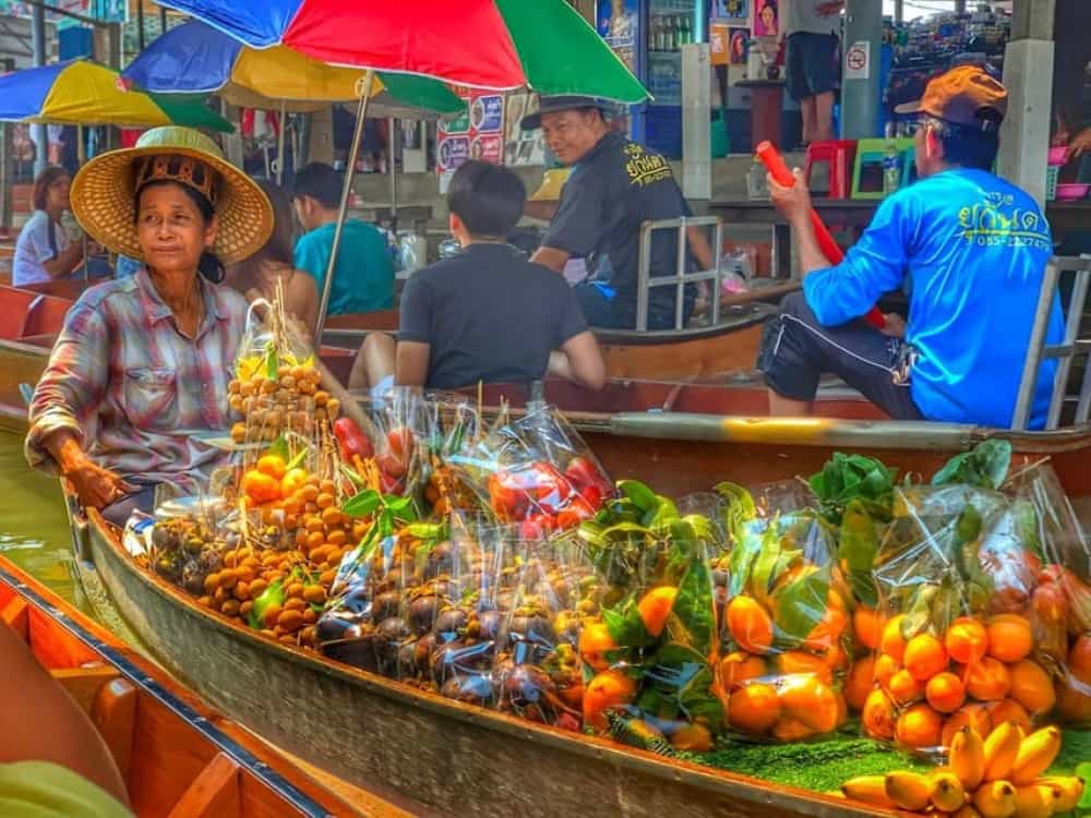 Bangkok: Damnoen Saduak and Mae Klong Train Markets | ®ExcursionMania