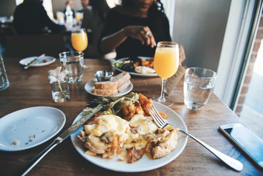 A Food Lover’s Guide to Washington DC: Best Eats and Local Favorites