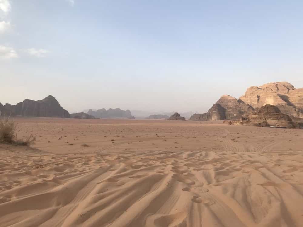 A Guide to Wadi Rum: Must-See Sights and Experiences