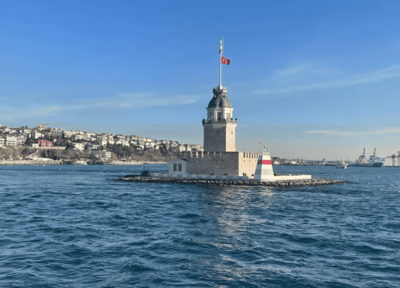 Istanbul: Bosphorus & Golden Horn Cruise Daytime or Sunset | ®ExcursionMania