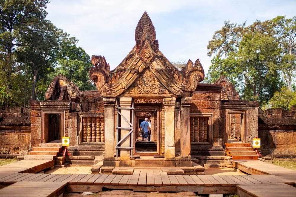 Siem Reap: 2-Day Angkor Sunrise Banteay Srey & Beng Mealea | ®ExcursionMania
