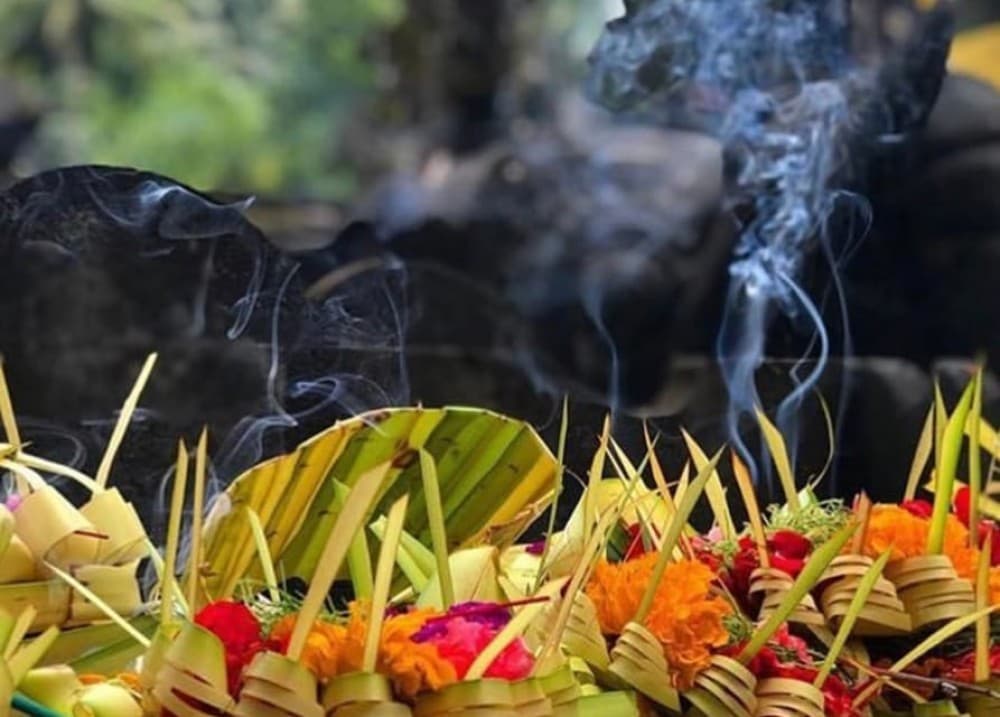 Tirta Empul: Temple Tour with Optional Spiritual Cleansing | ®ExcursionMania