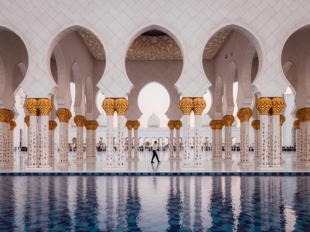 Abu Dhabi City Tour with Qasr Al Watan | ®ExcursionMania