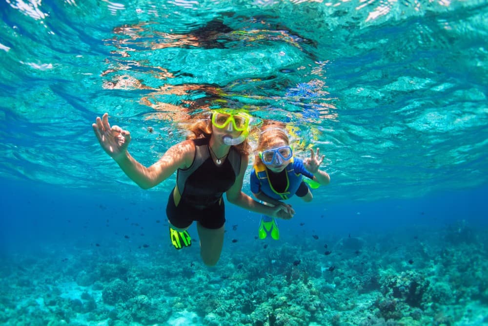 Hurghada: Eden Island Sirene Boat Snorkeling Trip | ®ExcursionMania