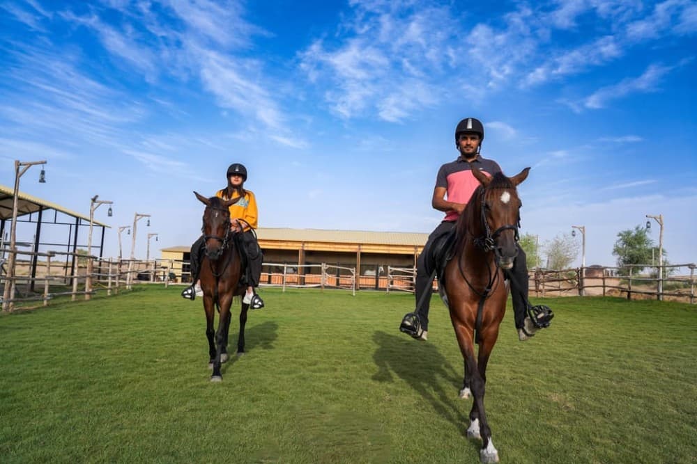 Dubai: Al Marmoom Oasis Horse Riding Experience with Snack | ®ExcursionMania