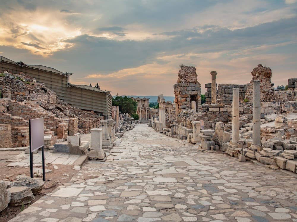 Ephesus, Artemis Temple: PRIVATE or MINI GROUP Tours | ®ExcursionMania