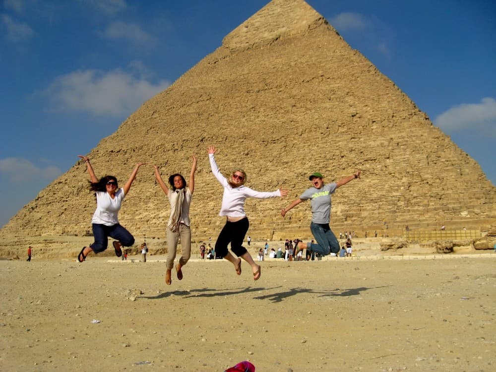 Cairo: Giza Pyramids sphinx and National Museum with Lunch | ®ExcursionMania