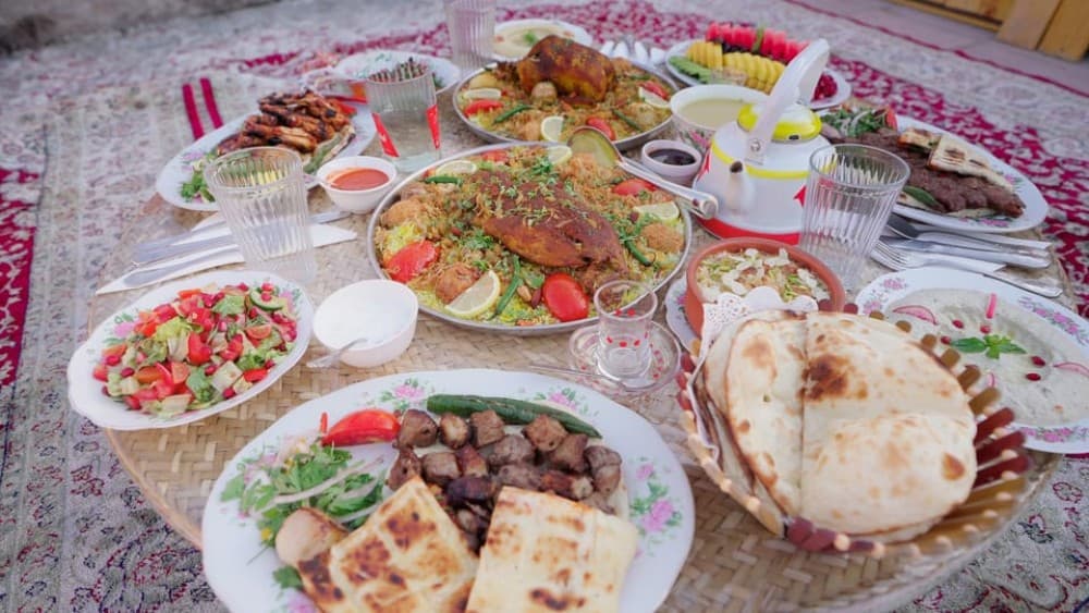Dubai: Al Marmoom Oasis Camp Experience with Bedouin Dinner | ®ExcursionMania
