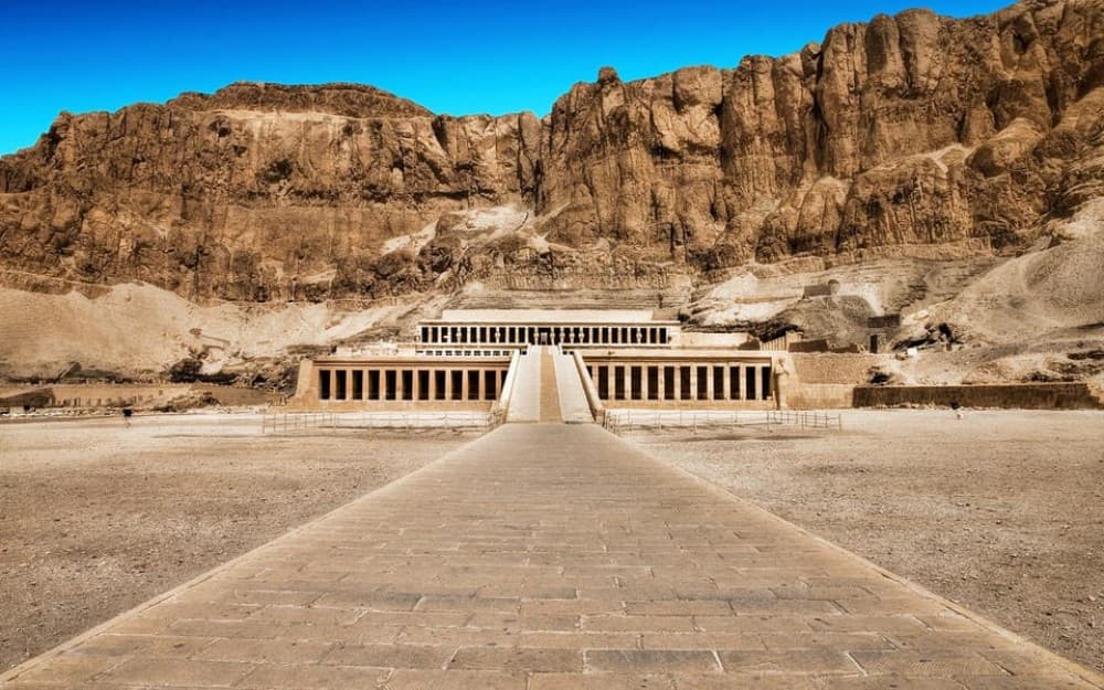 Trip From Cairo To Luxor By Sleeper Train With Shared Group | ®ExcursionMania