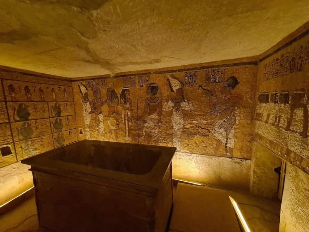 Luxor: Tour Howard Carter House & Valley of the kings | ®ExcursionMania