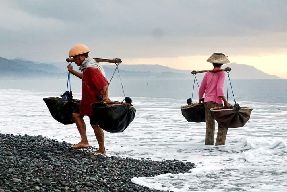 Bali: Ujung Water Palace, Candidasa and Sidemen Village Tour | ®ExcursionMania