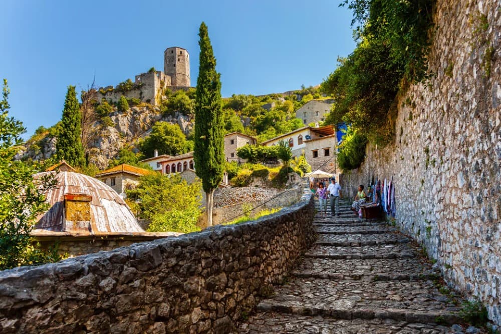 Sarajevo to Mostar: Old Bridge, Počitelj & Kravice Falls | ®ExcursionMania
