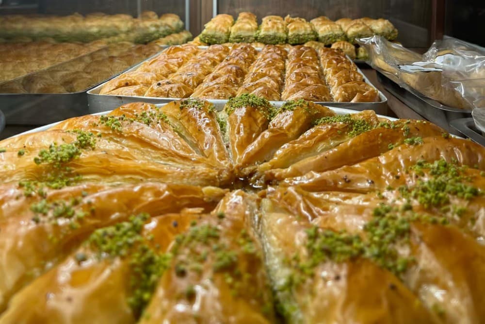 From Sarajevo to Umoljan, Bilici Lake & Bosnian Food Tasting | ®ExcursionMania