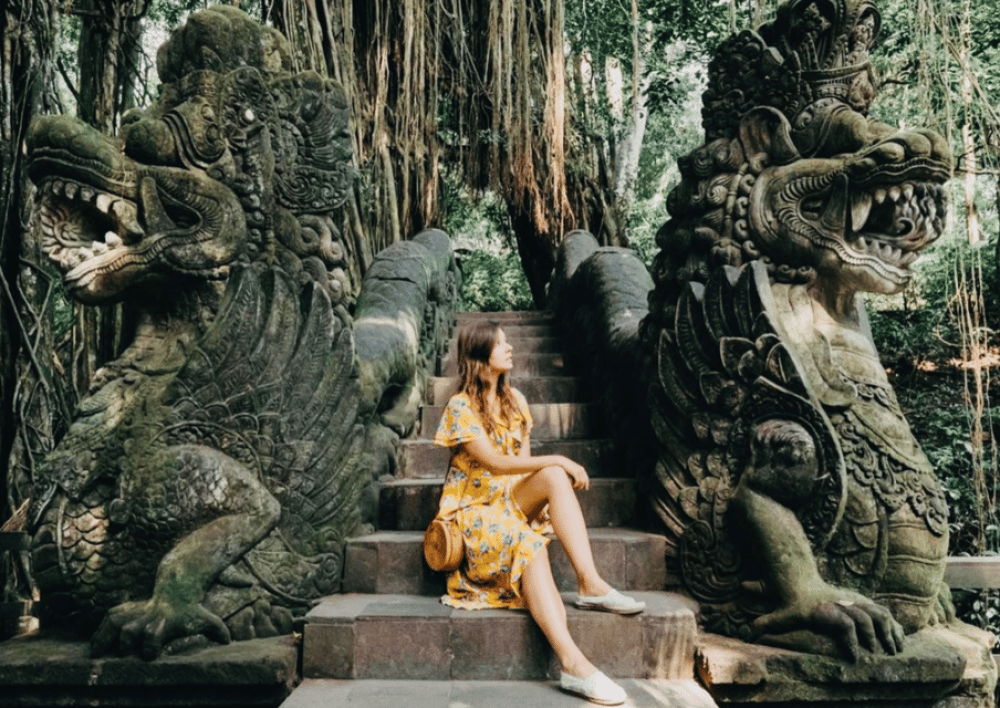 Ubud: Saraswati Temple, Monkey Forest, Art Market, Waterfall | ®ExcursionMania