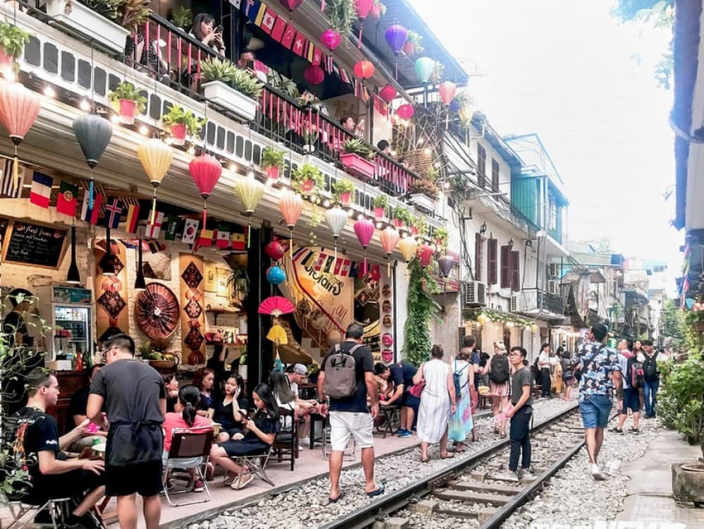 Hanoi: Guided Food Tour with Train Street Visit | ®ExcursionMania