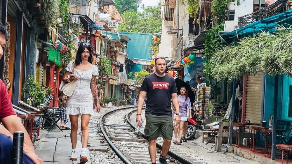 Hanoi: Guided Food Tour with Train Street Visit | ®ExcursionMania