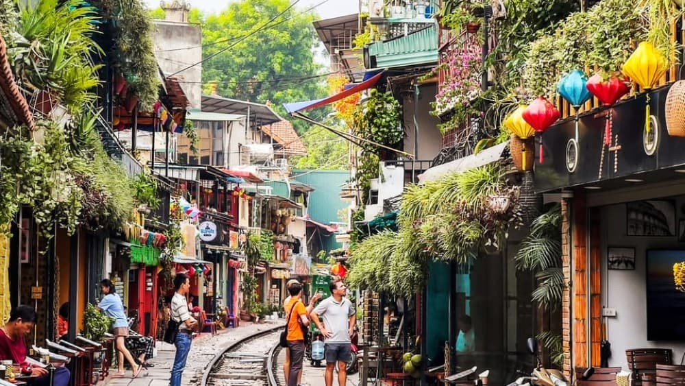 Hanoi: Guided Food Tour with Train Street Visit | ®ExcursionMania