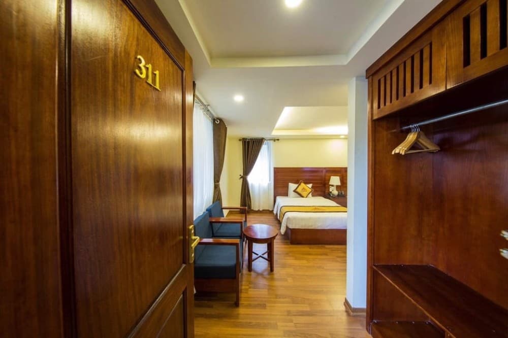 From Hanoi: 2-Day Overnight Sapa Tour By Limousine | ®ExcursionMania
