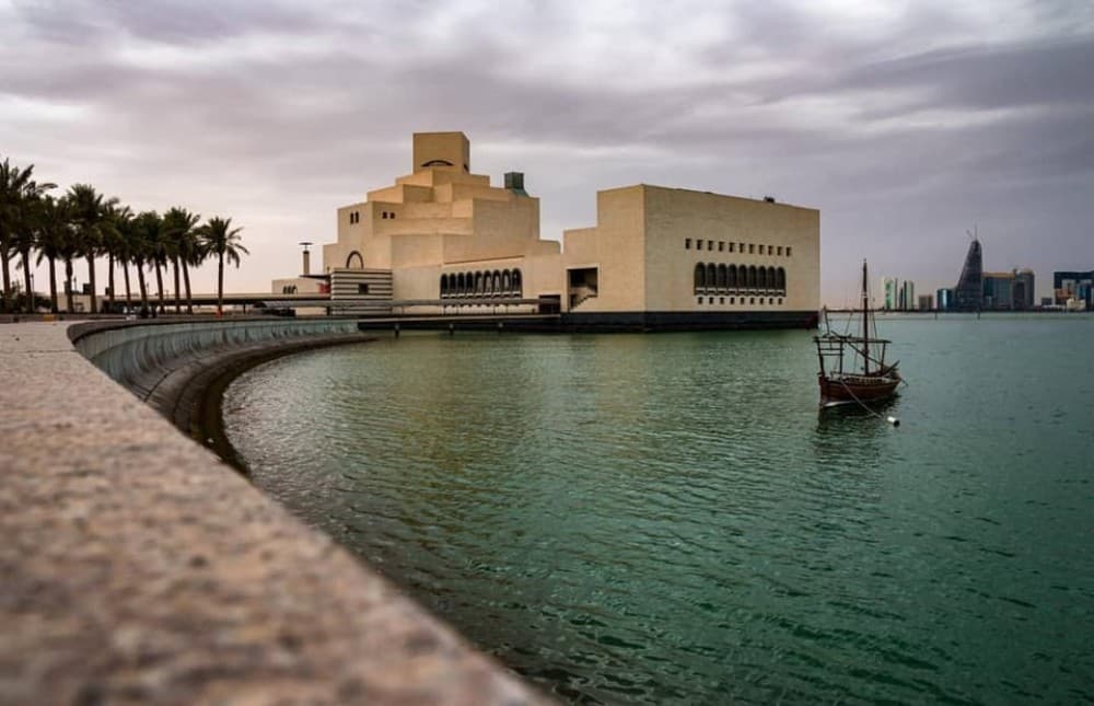 Doha: Traditional Dhow Cruise, Corniche & Skyline View | ®ExcursionMania