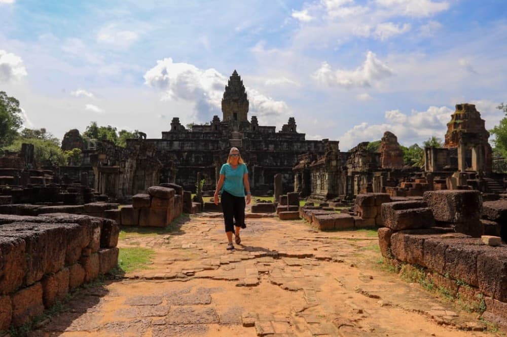 From Siem Reap: Beng Mealea & Tonle Sap Sunset Boat Cruise | ®ExcursionMania