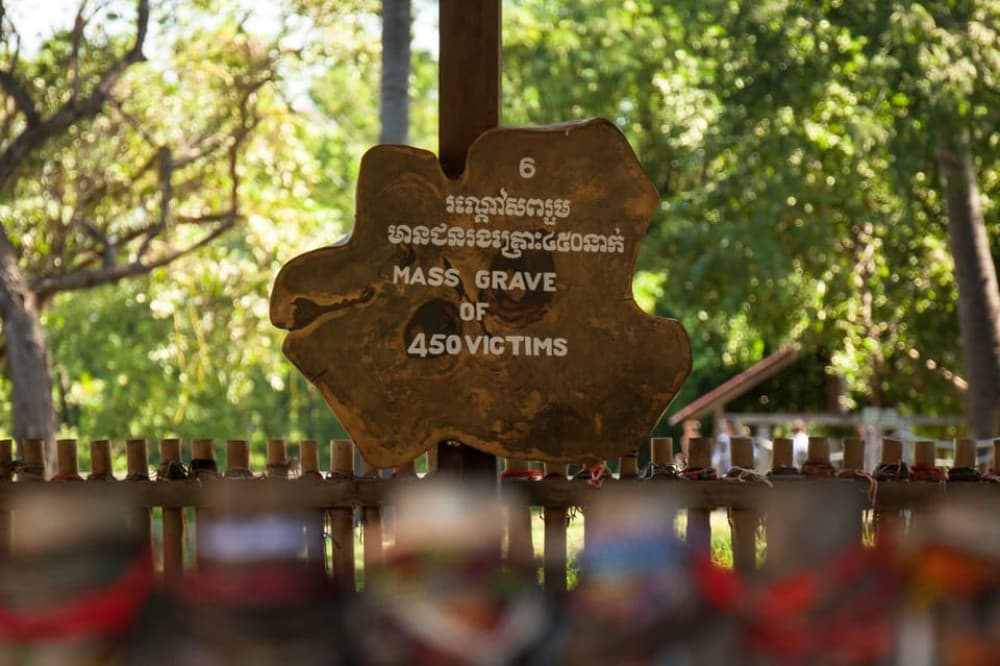 Phnom Penh: Tour of Tuol Sleng Prison and Choeng Ek Memorial | ®ExcursionMania