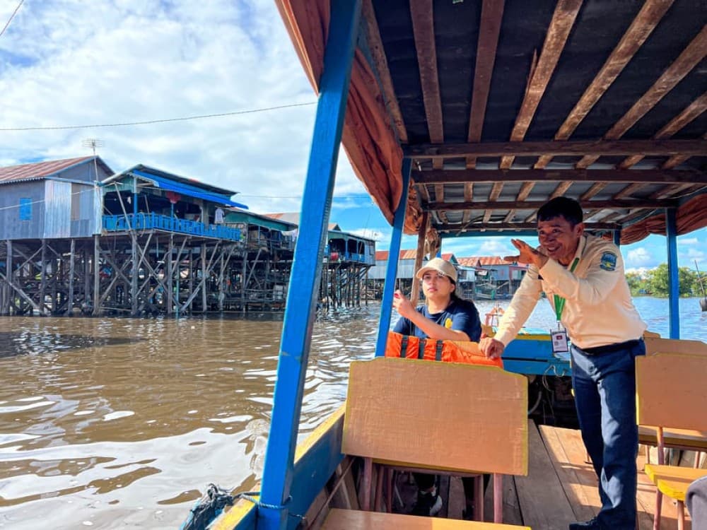 Siem Reap: Tonle Sap and Kampong Phluk Tour with Street Food | ®ExcursionMania