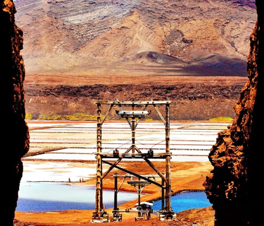 Sal: Salt Lake Tour, Shark Bay and Pedra de Lume Village | ®ExcursionMania