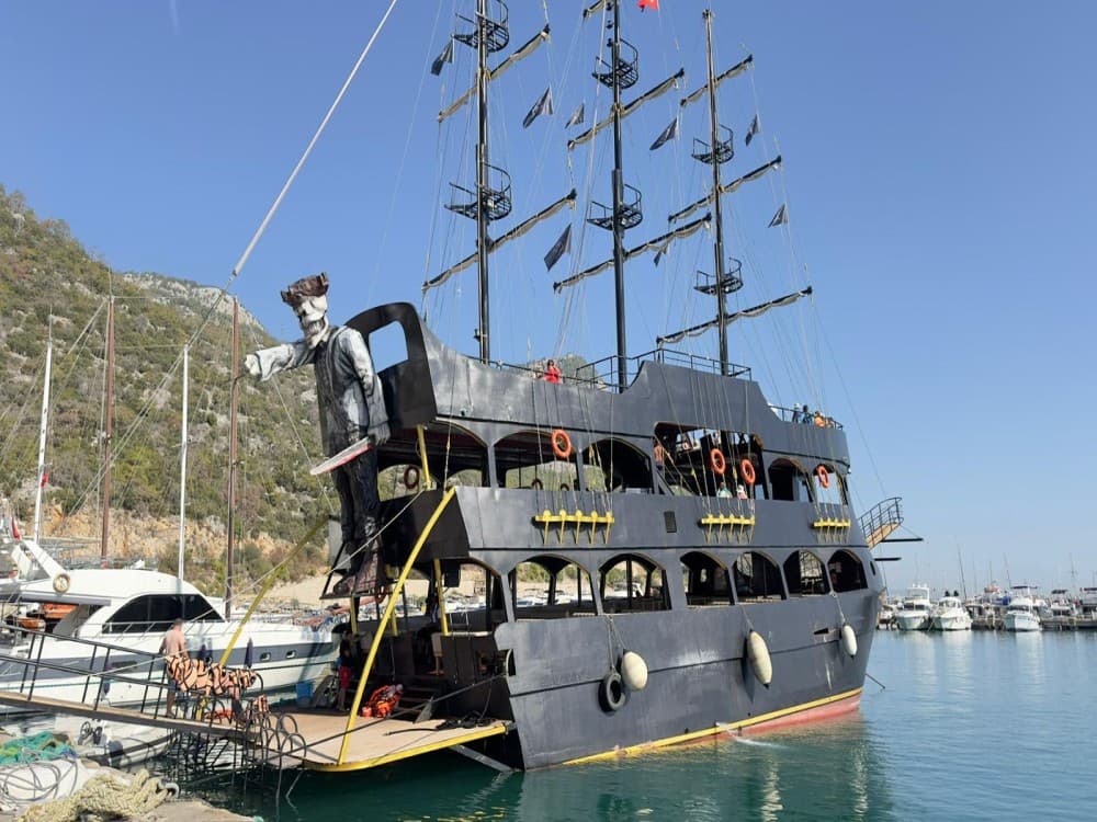 Pirate Boat Trip from Belek to Lara Beach | ®ExcursionMania