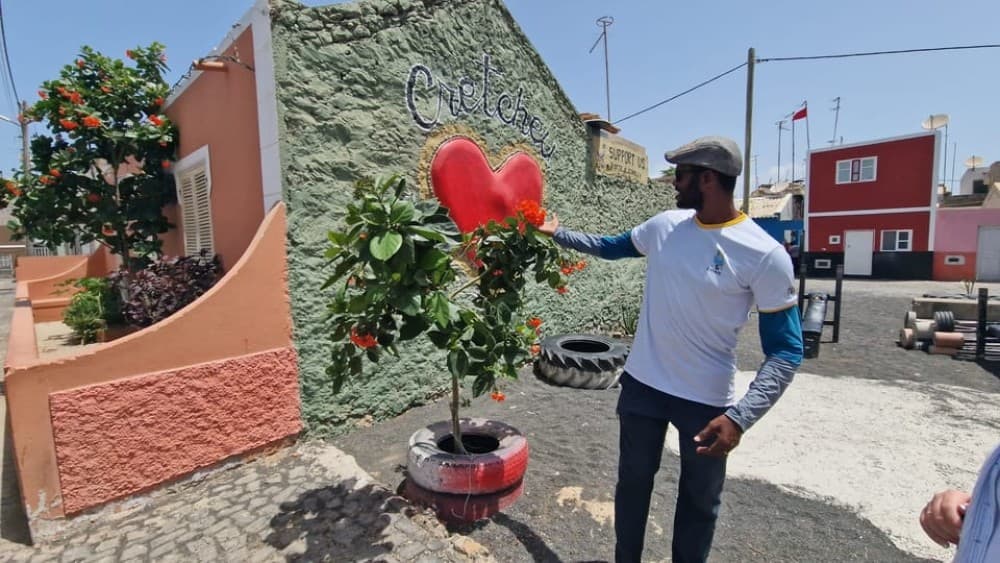 Sal island: Santa Maria City Tour, Street Art and Tapas | ®ExcursionMania