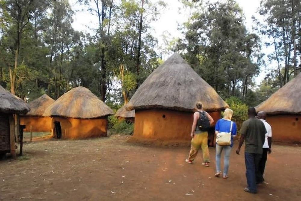 Nairobi Cultural Day and Souvenir Gift Shops Visit From Nairobi | ®ExcursionMania