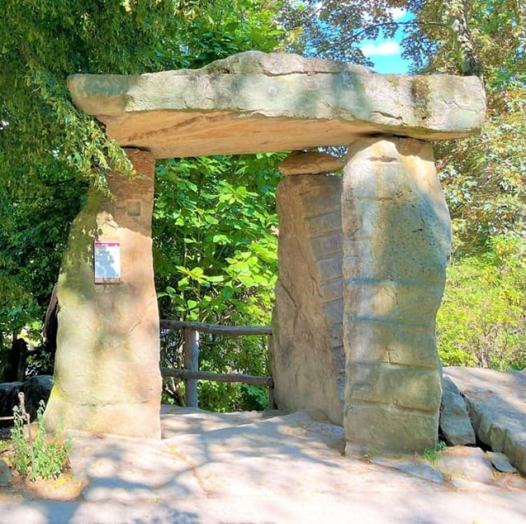 Prague: Prague Zoo Audio Guide with E-Ticket | ®ExcursionMania