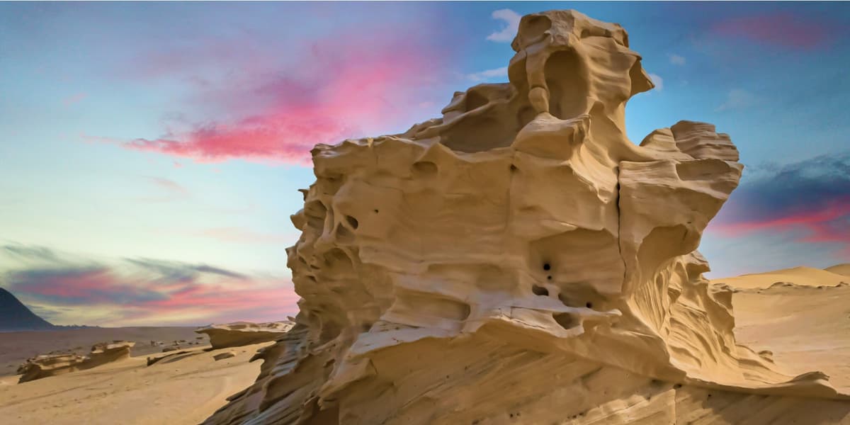 Hidden Gems of Oasis City | ®ExcursionMania