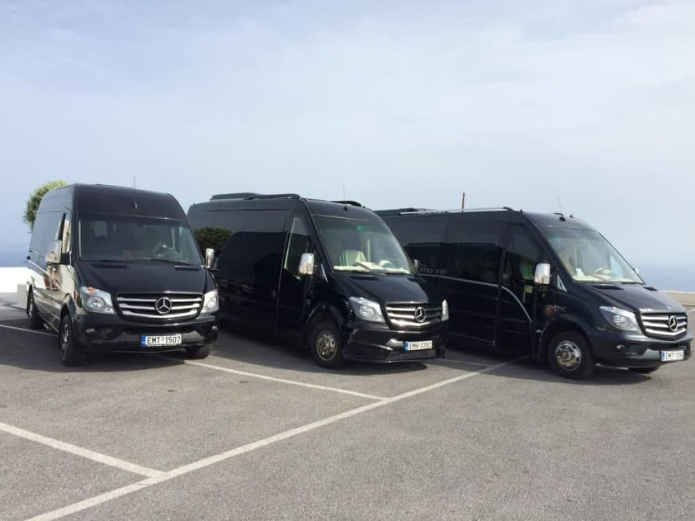 PRIVATE TRANSFER SANTORINI | ®ExcursionMania