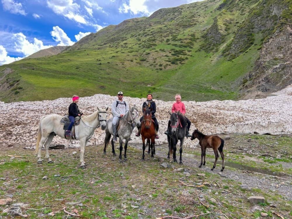 Kutaisi: 5-Day Tour with Kutaisi Airport Transfers | ®ExcursionMania