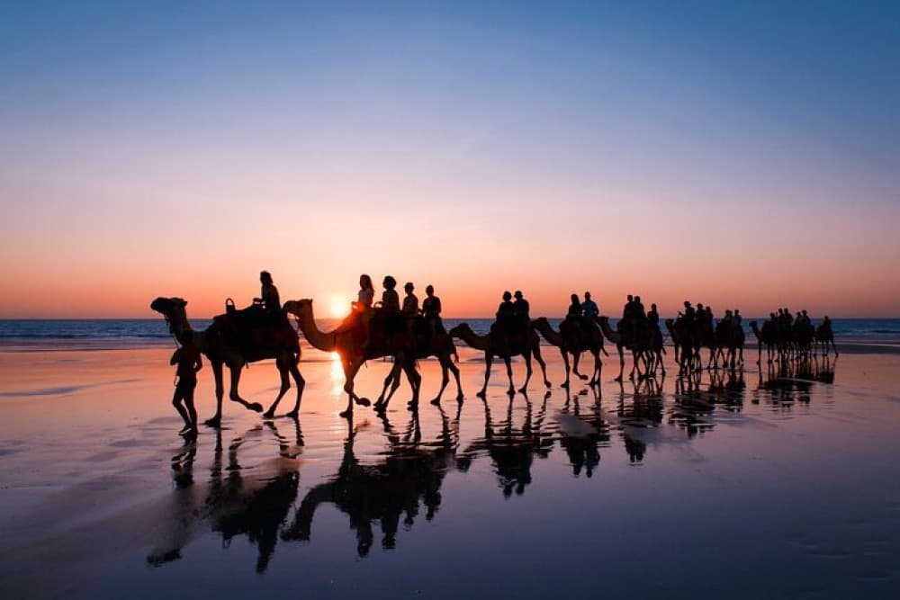 Paradise Valley and Camel Ride at Sunset Pass | ®ExcursionMania