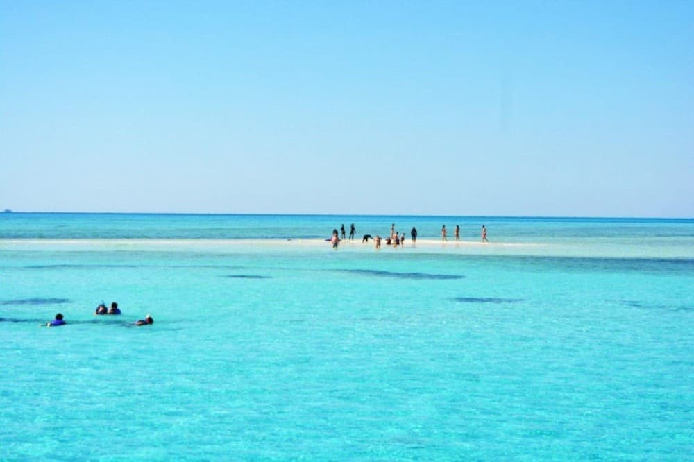 Sharm El Sheikh: Luxury boat Cruise with Snorkeling & Lunch | ®ExcursionMania
