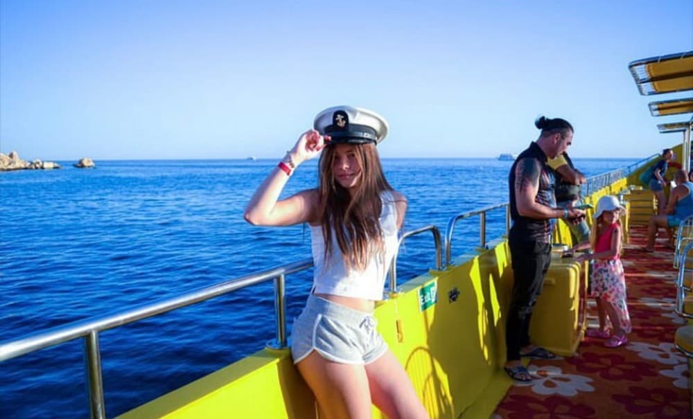 Cairo: Ain Sokhna Semi-Submarine with optional Transfer | ®ExcursionMania