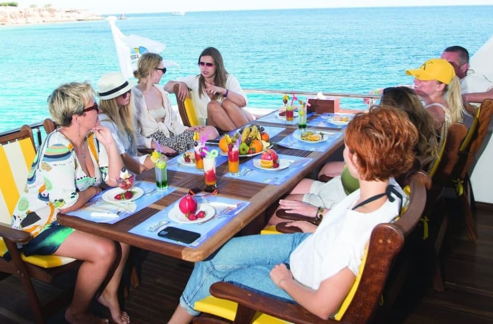 Marsa Alam: Elite vip Turtle bay snorkeling with BBQ Lunch | ®ExcursionMania
