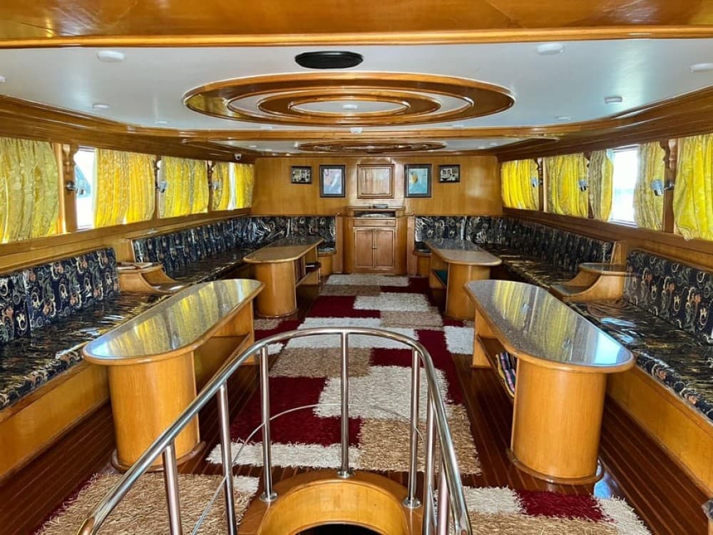From Sharm: Ras Mohammed Cruise with Island Visit and Lunch | ®ExcursionMania