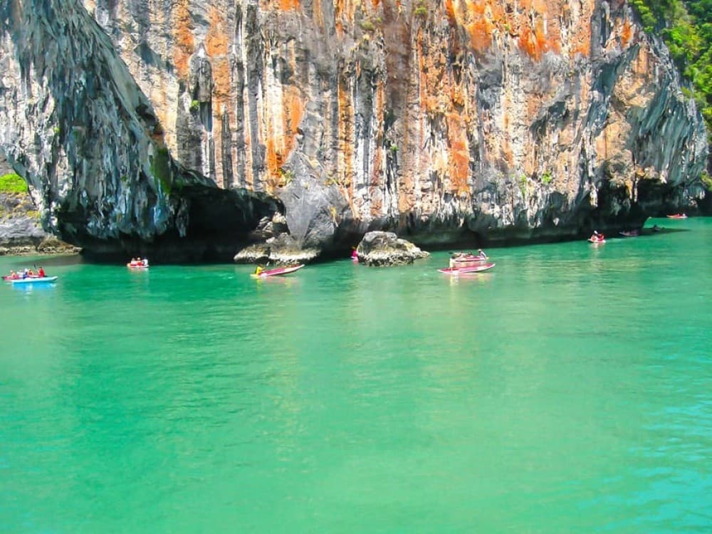 Phuket: James Bond Island Speedboat Tour with Canoeing | ®ExcursionMania