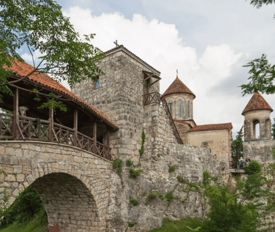 Kutaisi Monasteries: Bagrati, Gelati, Motsameta from Batumi | ®ExcursionMania
