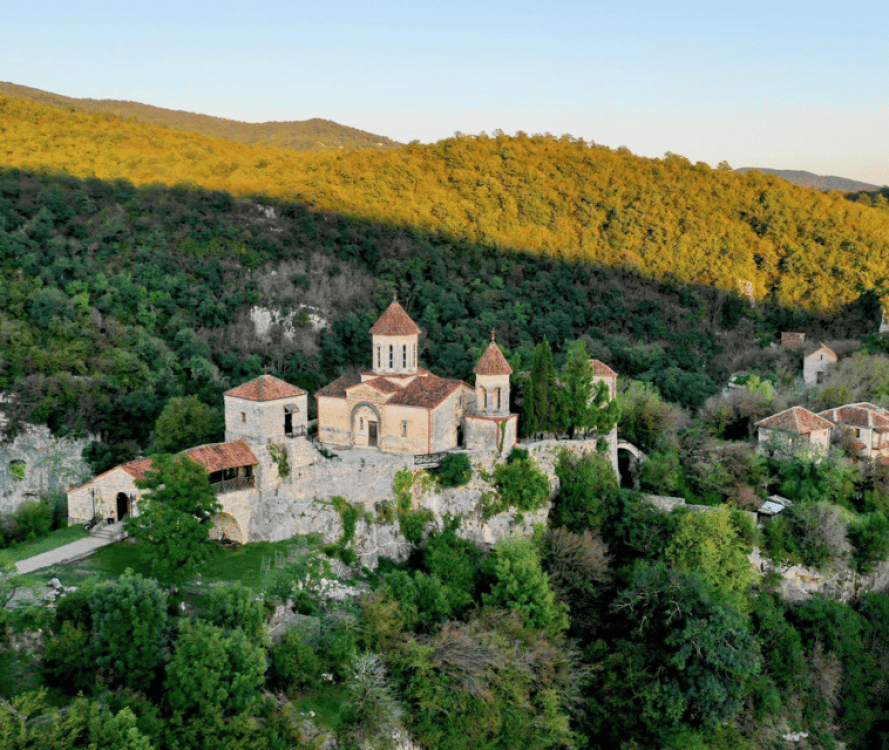 Kutaisi Monasteries: Bagrati, Gelati, Motsameta from Batumi | ®ExcursionMania