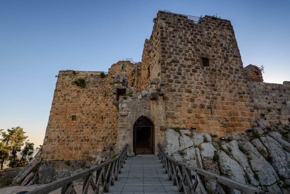 From Amman:Private Jerash, Ajloun Castle, and Umm Qais Tour | ®ExcursionMania