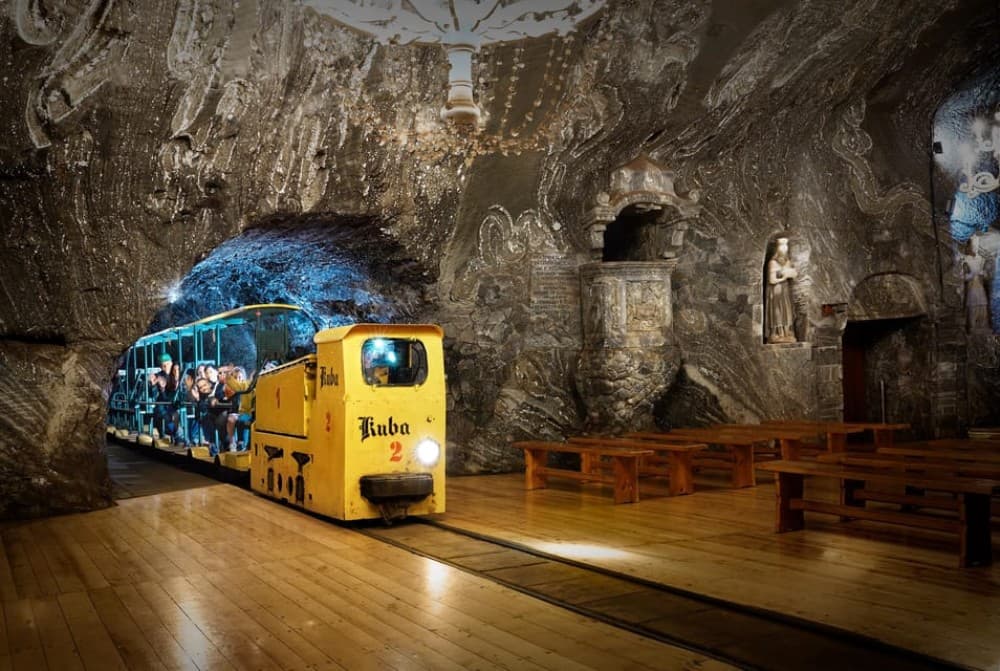 Krakow: UNESCO Underground Boat Expedition & Salt Mine Tour | ®ExcursionMania